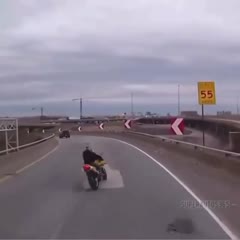 Poor rider... 🙃
