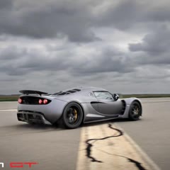Venom GT Runs 0 to 265.7 mph in 2 Miles