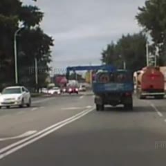 Loose crane arm on truck knocks a man out cold