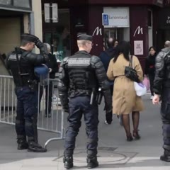 Voiture de police brûlé, la contre-manifestation dégénère - Paris 18.05.2016