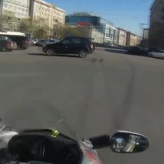 Wypadek motocyklisty w Rosji
