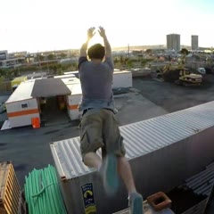 Crazy Bail (Container Chase Scene)