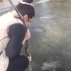 Ice resistance test in the lake