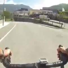 Comportamiento de un ciclista cuando te caes!!