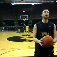 Iowa Basketball Player Hits Amazing Backwards Shot