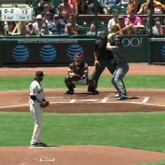 Fan catch goes awry on Goldschmidt foul ball