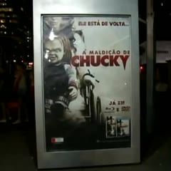 A Maldição de Chucky - Susto no ponto de ônibus - Câmera Escondida Programa Silvio Santos