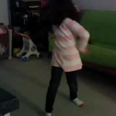 Girl's Dance Routine Gone Wrong