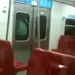 How To get into the Metro - The Venezuelan way