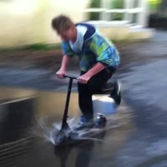 Really funny Scooter fail