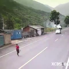 Van hits a man shoe