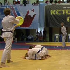 Taekwondo With Balloon