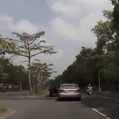 Car Flies into Windshield in Taiwan