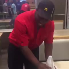 McDonalds Worker shows how to get free smoothie