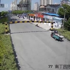 Aparatoso accidente de tráfico en China