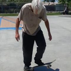 Old man skateboard tricks - kick flip, sisi pop