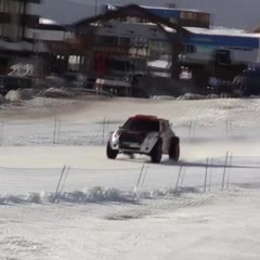 Guerlain Chicherit Jump for world record but crash