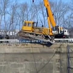 Crane vs Bulldozer Fail